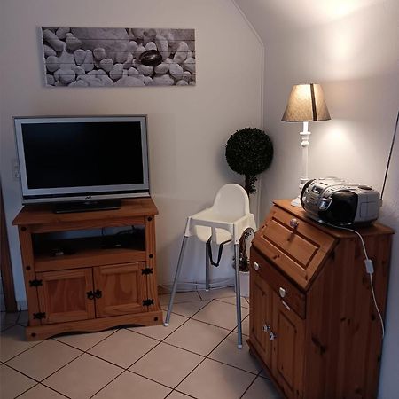 Ostsee-Ferienwohnung-Nautikuss Wangels Экстерьер фото